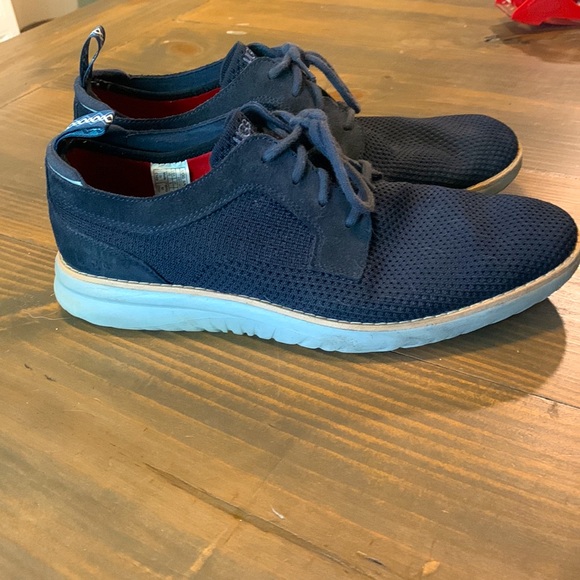 Ugg mens dress shoes size 10. Navy. - Picture 2 of 4